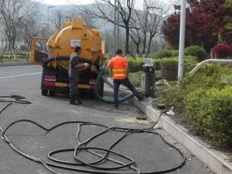 请问坪山疏通马桶多少钱？坑梓通厕所，坪山新区通下水道，碧岭抽化粪